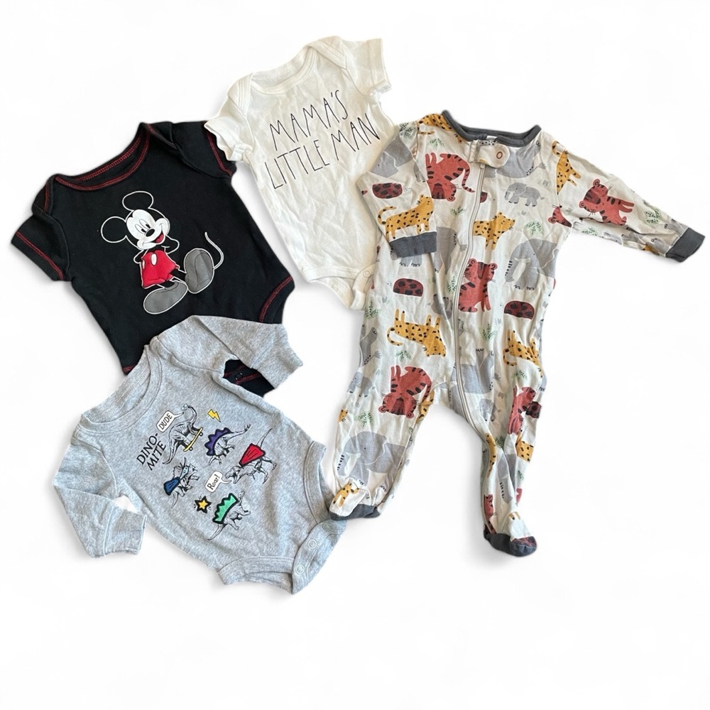 Bundle of Newborn/0-3 Months baby boy outfits/rompers/footies